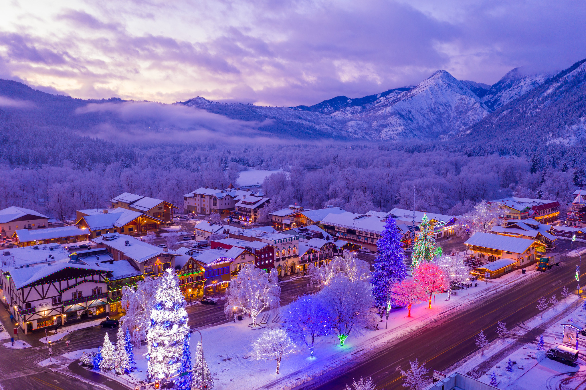 night lights leavenworth, washington state vacations