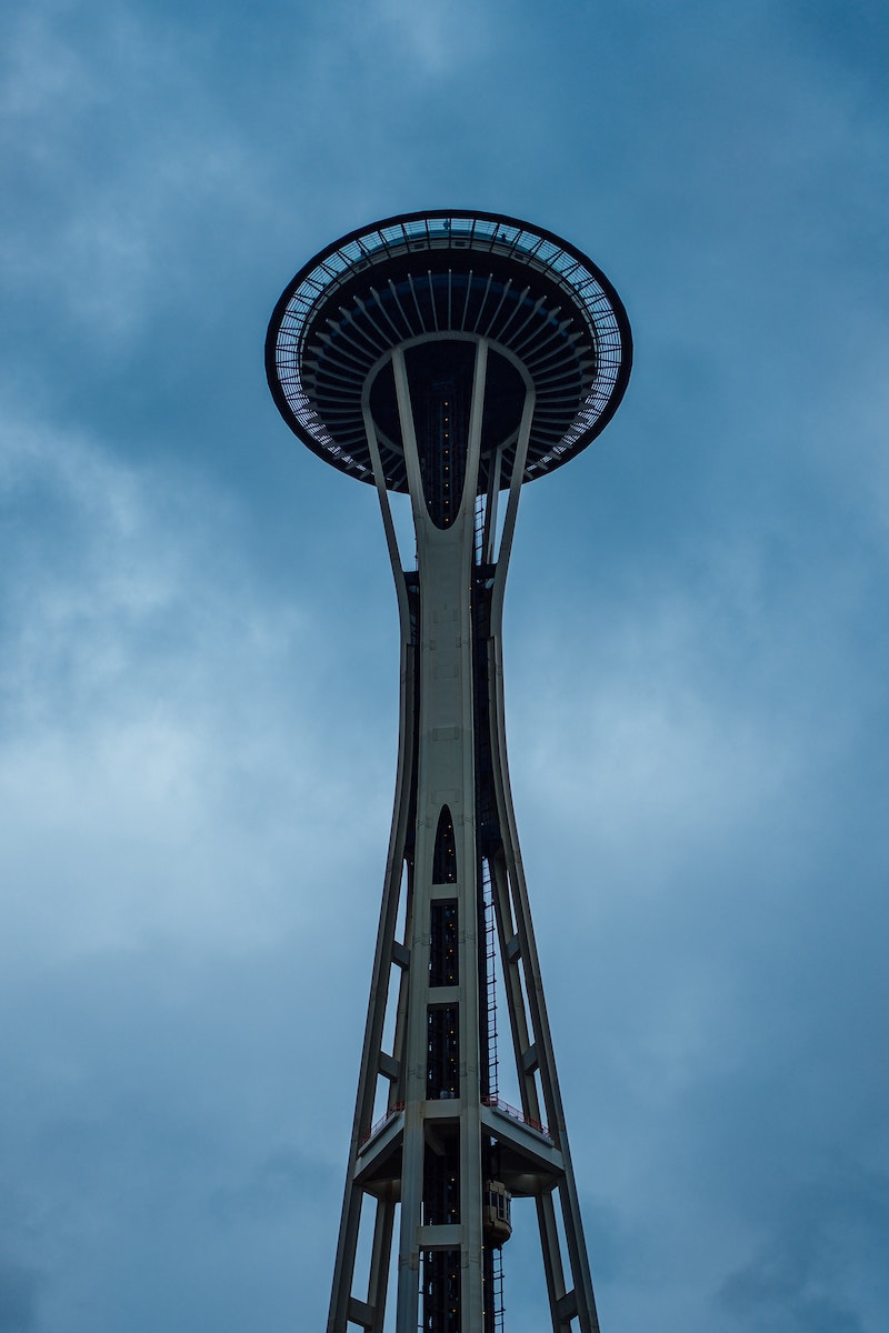 very tall seattle space needle