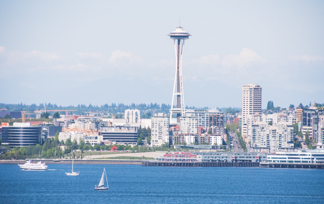 boats and seattle skyline